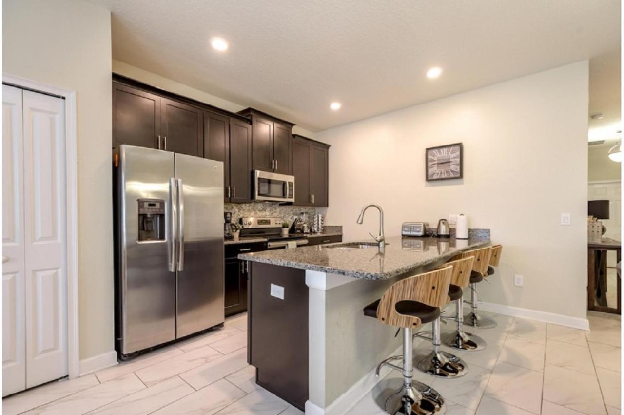 Four-Bedroom Townhome Davenport Exteriér fotografie
